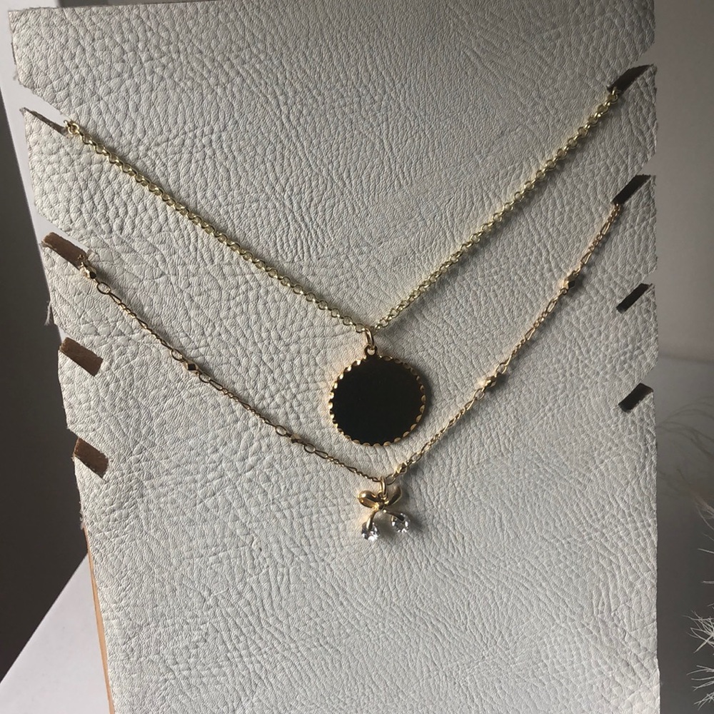 Set of two gold filled necklaces.